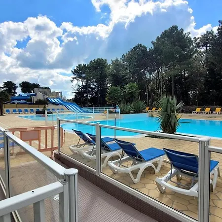 Bungalow De 3 Chambres Avec Piscine Partagee Sauna Et Terrasse A Jean De Monts A 3 Km De La Plage Saint-Jean-de-Monts