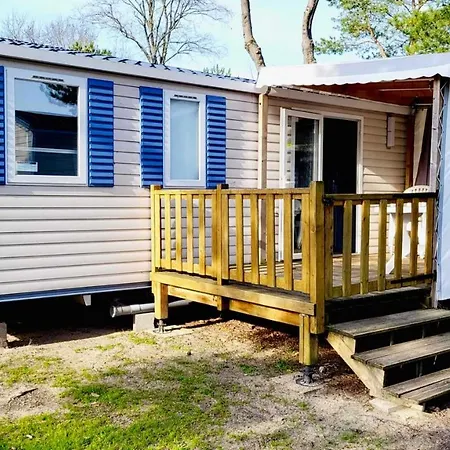 Casa de Férias Bungalow De 3 Chambres Avec Piscine Partagee Sauna Et Terrasse A Jean De Monts A 3 Km De La Plage Saint-Jean-de-Monts