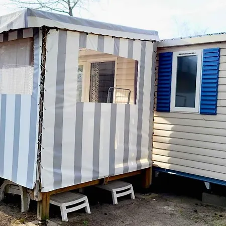 Bungalow De 3 Chambres Avec Piscine Partagee Sauna Et Terrasse A Jean De Monts A 3 Km De La Plage Casa de Férias